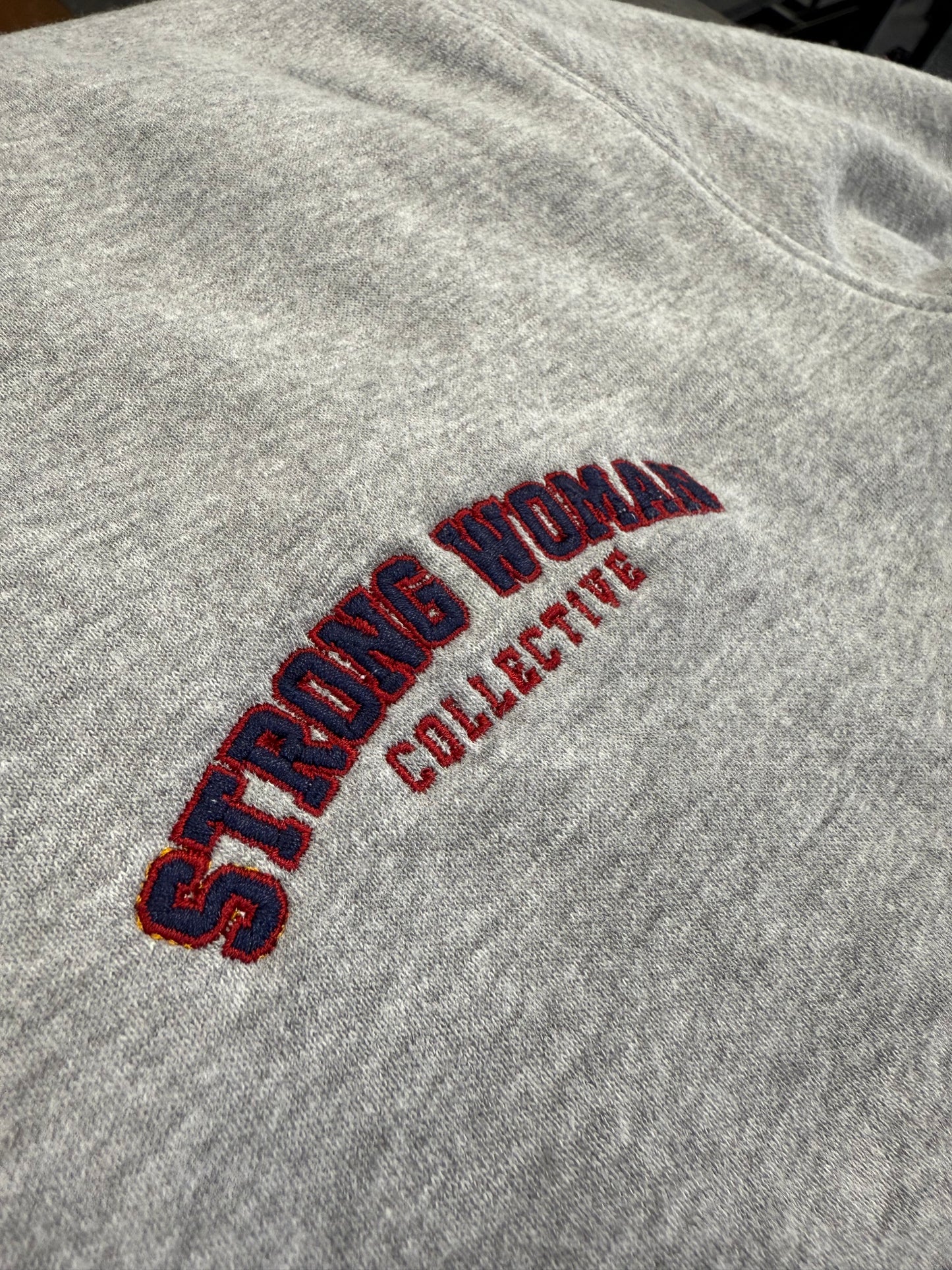 Classic sweatshirt embroided combos