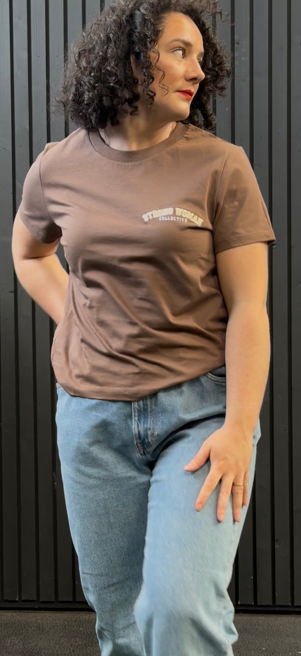 Assorted colours to choose -Women fit embroidery tee
